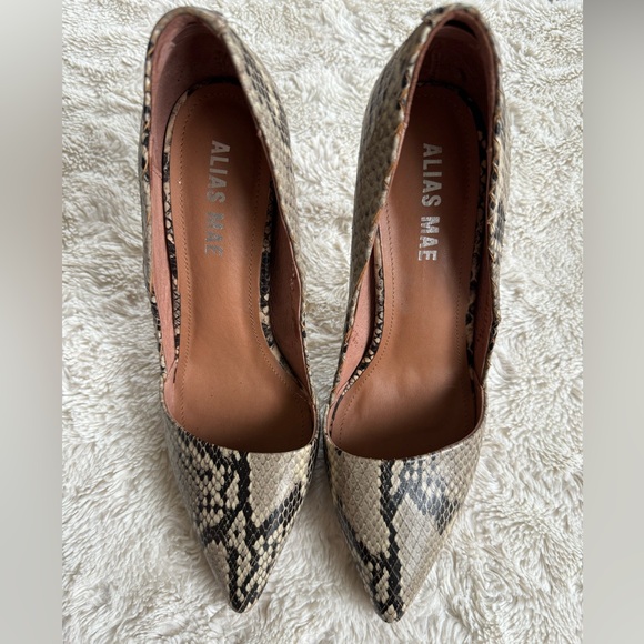 Alias Mae Snakeskin Heels - Picture 3 of 4